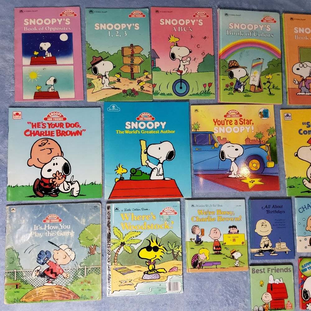 Large Lot of 21 Vintage Peanuts & Snoopy Books - Little Golden Books, ABCs, 123s - Picture 2 of 8